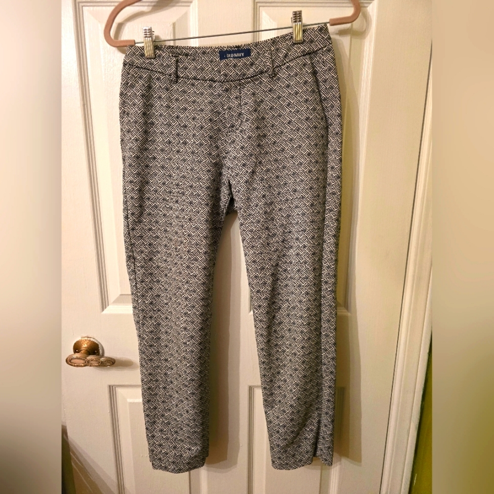 Old Navy Black and White Patterned Pants Size 0R